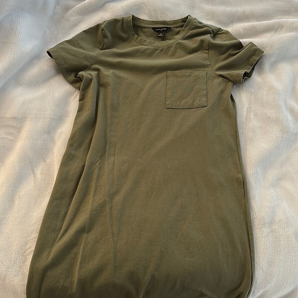 Banana republic t-shirt dress